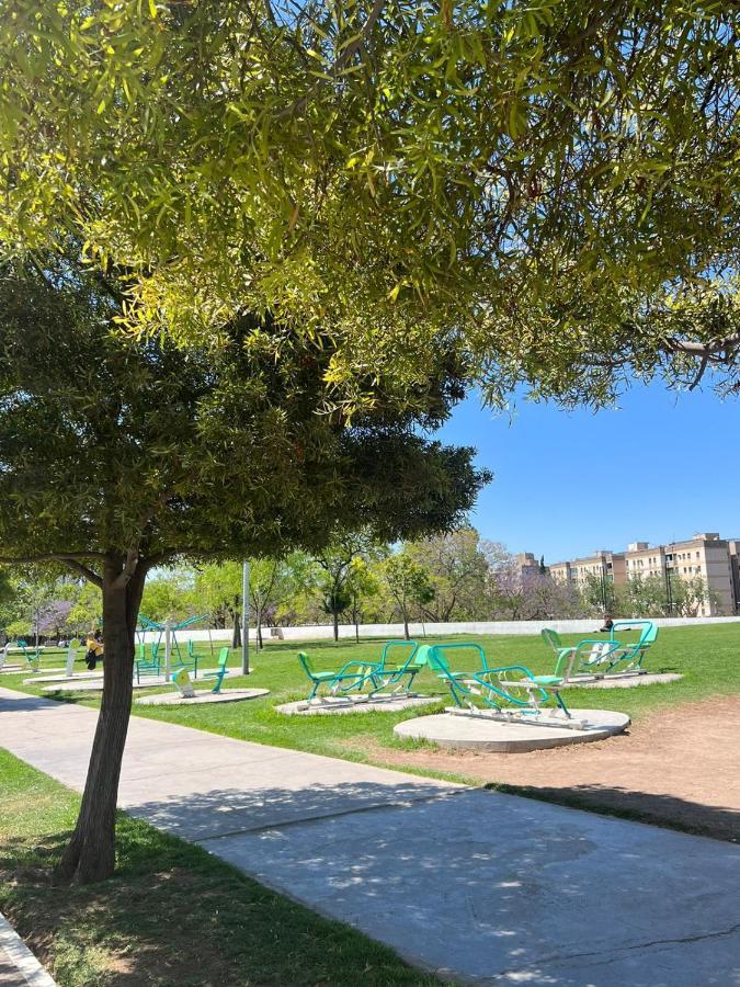 Сasa de vacaciones Casa Amplia Zona Semicentrica Con Cochera
